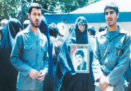 «صبر» فرهاد 4 لاله خونین داشت