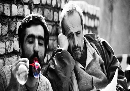 به شباهت شیوه روایتم با شهید آوینی افتخار می کنم/ در پی هنر پر و پیمانیم