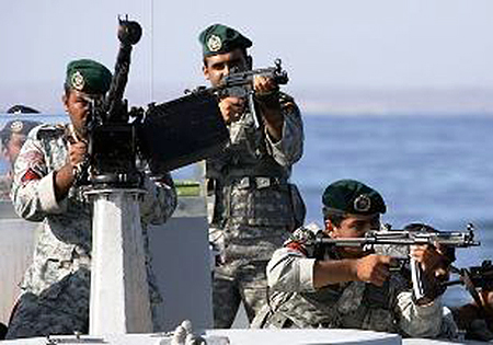 ناکامی دزدان دریایی در حمله به یک نفتکش ایرانی با حضور به موقع تکاوران نداجا