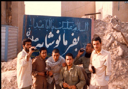 عکس / محل توزیع نوشابه‌ی صلواتی