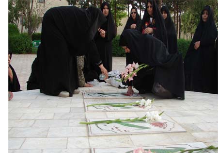 تجدید میثاق با شهیدان گمنام در خراسان جنوبی