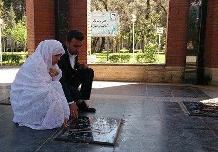 میثاق عروس و داماد علی‌آبادی با شهدای گمنام