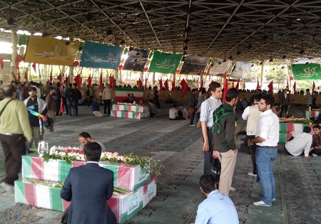 مراسم وداع با پیکرهای مطهر شهدای غواص در دانشگاه تهران آغاز شد