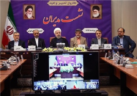 رئیس جمهور:خدمت به مردمی که وفادار به اسلام، نظام جمهوری اسلامی و منافع ملی هستند،وظیفه ما است