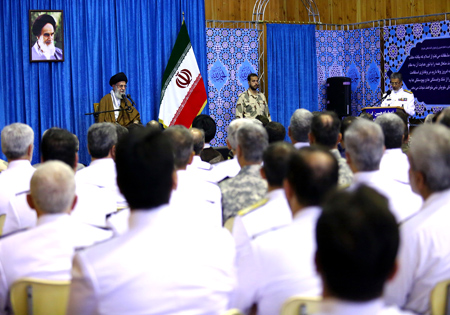 تصاویر/ دیدار فرماندهان ارتش با رهبر معظم انقلاب در نوشهر