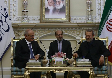 وحدت میان مسلمین لازمه برقراری آرامش در منطقه است