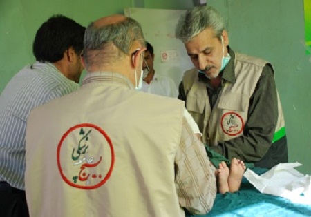 ارائه خدمات درمانی رایگان توسط پزشکان بسیجی در پارسیان