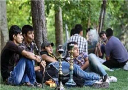 رواج «کلاس قلیان» در میان دانش‌آموزان