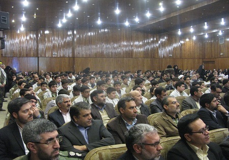 اولین یادواره 428 شهید نوجوان استان زنجان برگزار شد