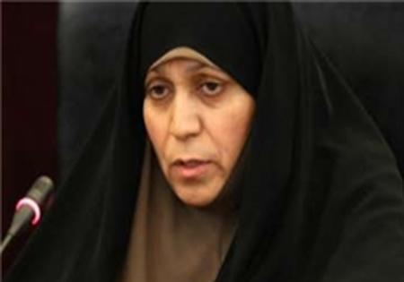 از زنان مبارز انقلابی کرمان در ایام دهه فجر تجلیل می‌شود