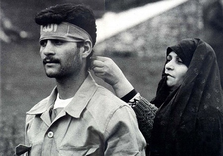 غم زمانه خورم یا فراق یار کشم؟