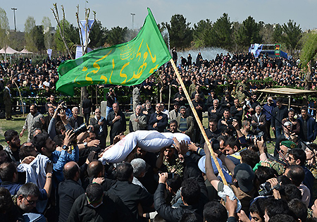 تصاویر/ تشییع و تدفین پیکر دو شهید گمنام در بوستان جانبازان