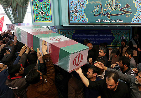 تصاویر/ تشییع و تدفین دو شهید گمنام دفاع مقدس در اراک