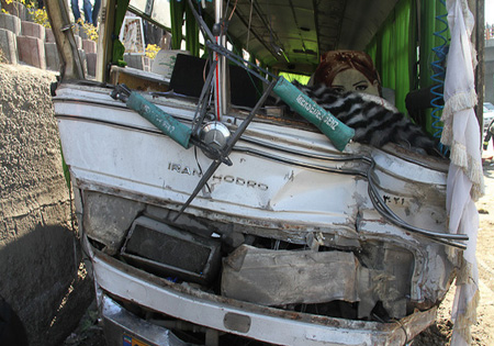 واژگونی اتوبوس در محور کرج-چالوس 15 کشته برجای گذاشت