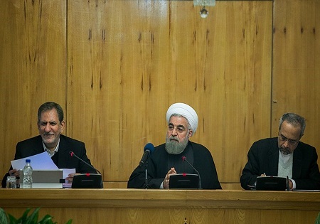تمدید اجرای آزمایشی قانون استخدامی نیروی انتظامی یک سال دیگر/ افزایش میزان جرایم نقدی تخلفات صنفی