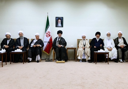 رئیس و اعضای مجلس خبرگان رهبری با حضرت آیت‌الله خامنه‌ای دیدار کردند