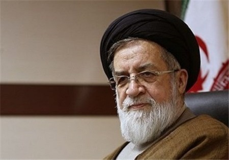 دست اندرکاران برنامه های تبلیغی و ترویجی فرهنگ ایثار و شهادت تجلیل شدند