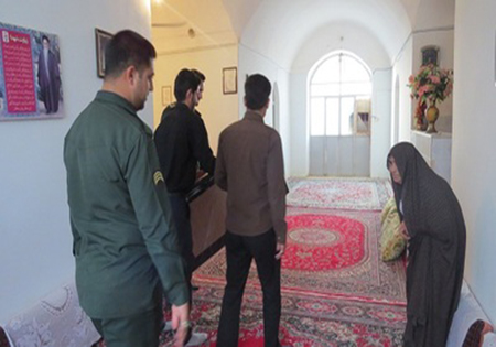 تجلیل از مادر شهید جلیل سلیم آبادی