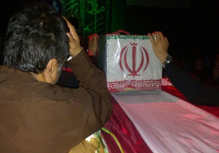 تصاویر/ مراسم وداع با شهید در امامزاده 72 تن ساروق
