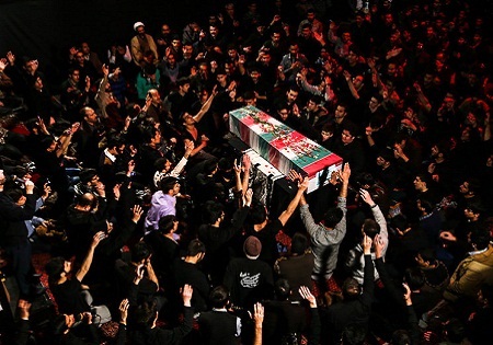 تشییع و خاکسپاری دو شهید گمنام در شهر رودهن