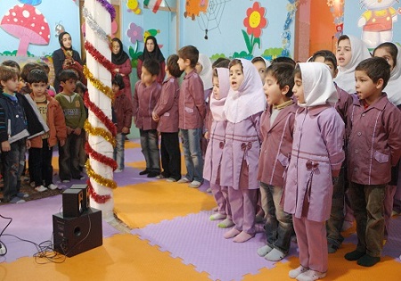 آغاز فرهنگ‌سازی پوشش لباس ایرانی ـ اسلامی از مهدهای کودک
