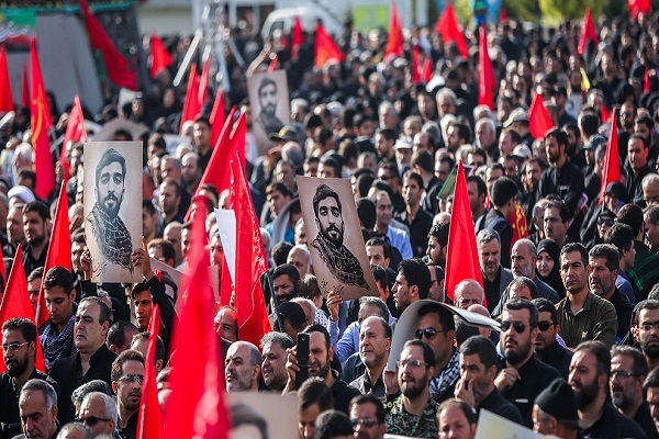 الشعب یکرم خادم الحسین(ع) المذبوح/ الشیخ بناهیان: محسن حججي هو «فخرالشهداء»