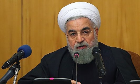 روحاني: الأمريكيون مستمرون بإرسال الرسائل للتفاوض مع ايران