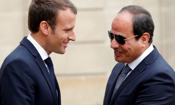 صحيفة فرنسية تنتقد بشدة منح السيسي أرفع وسام بفرنسا