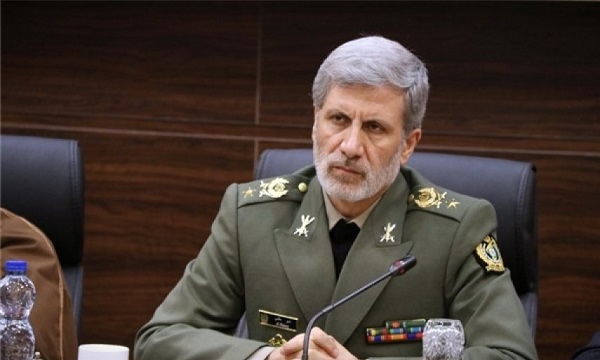 وزير الدفاع الايراني: وقعنا عقودا لتصدير الاسلحة الى عدة دول