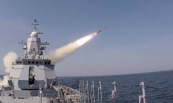 اطلاق انواع متعددة من صواريخ كروز البحرية