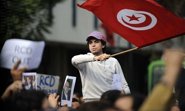 في تونس… بركان الثورة في يتّقد