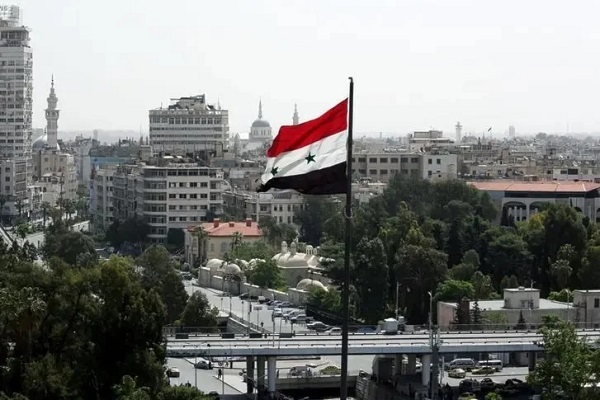 الجماعات المسلحة تعلن دخول العاصمة السورية.. ورئيس الوزراء: مستعد للتعاون مع أي جهة يختارها الشعب