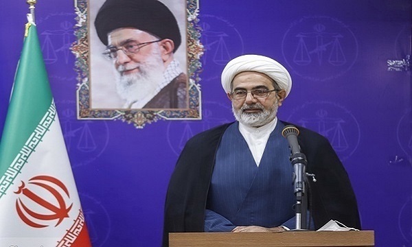 مسؤول قضائي: قائد الثورة لا يسمح بصنع الأسلحة النووية