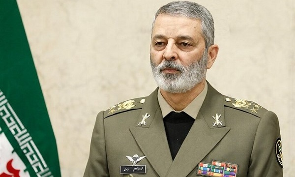 قائد الجيش الايراني: لا نبحث عن الحرب لكننا سندافع عن إيران بكل قوة
