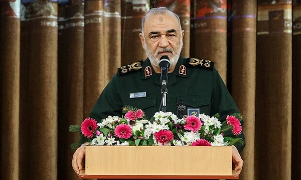 اللواء سلامي: قوات حرس الثورة لن تتراجع ابداً أمام الأعداء