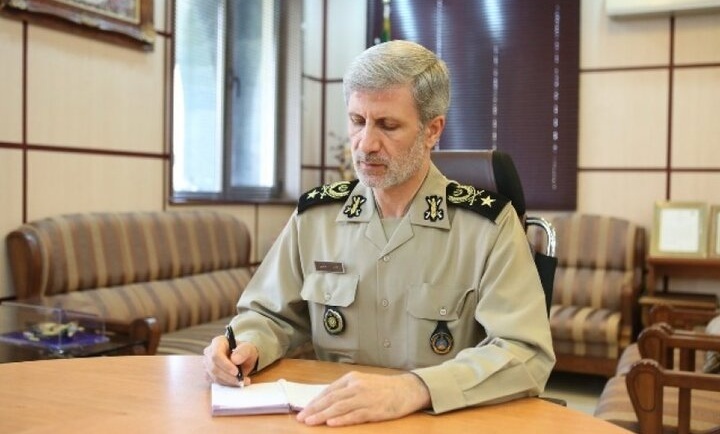 قائد الجيش الإيراني: ضربات حاسمة ومؤثرة ستوجه الى قلب الكيان الصهيوني