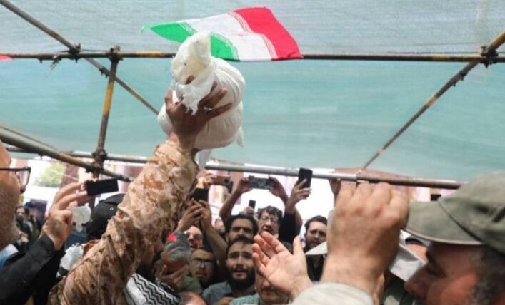 استشهاد طفل إيراني إثر الهجوم العسكري الصهيوني على إيران