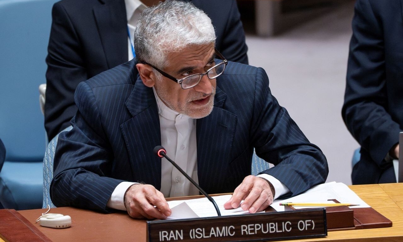 سفير إيران لدى الأمم المتحدة: على مجلس الأمن إدانة العدوان العسكري الأمريكي بحزم
