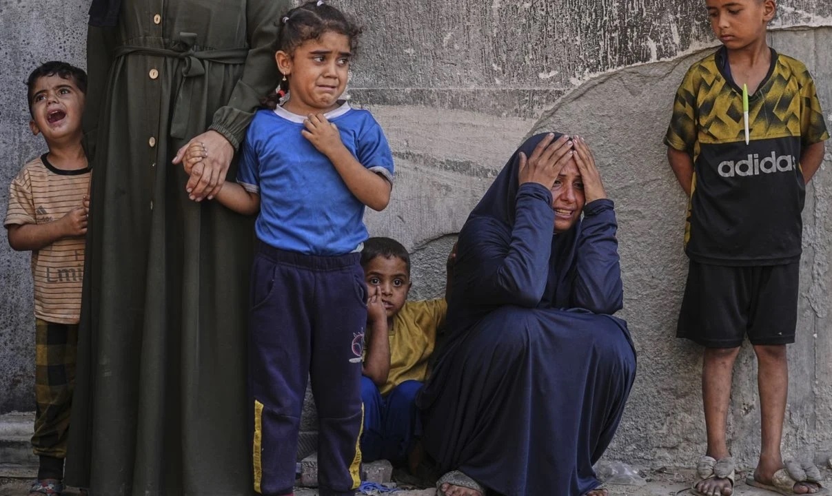 الاحتلال يصعّد غاراته على غزة: 5 شهداء وعشرات الجرحى في استهداف للمدنيين والنازحين