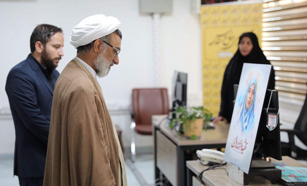 أمین المجلس الأعلى للثورة الثقافیة یزور وكالة أنباء