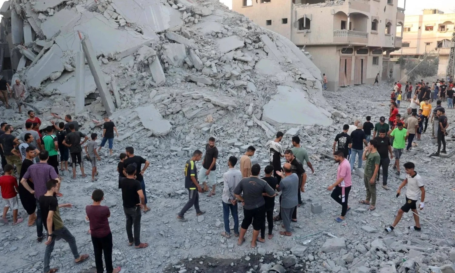 مجزرة جديدة في قطاع غزة.. شهداء في قصف إسرائيلي على منزل في خان يونس