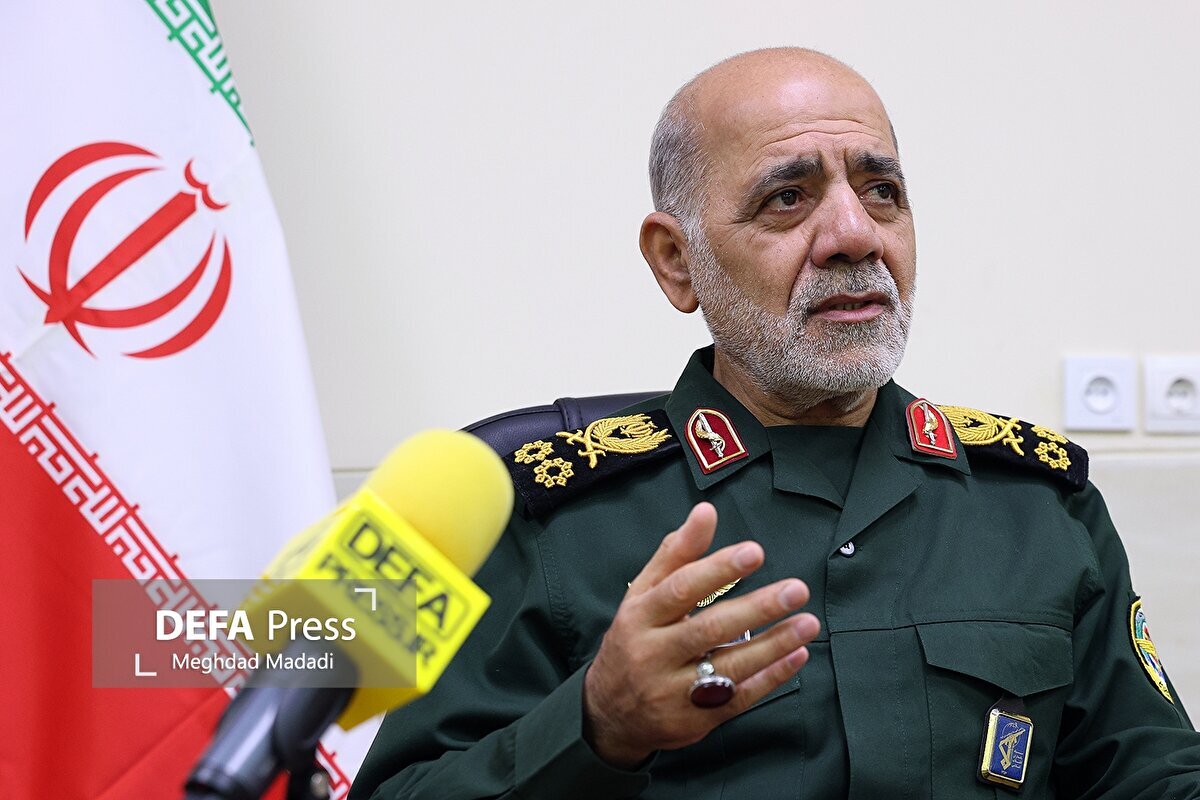 اللواء عبداللهي: القوات المسلحة في إيران القوية، يعملون بشكل موحد وبانسجام كامل