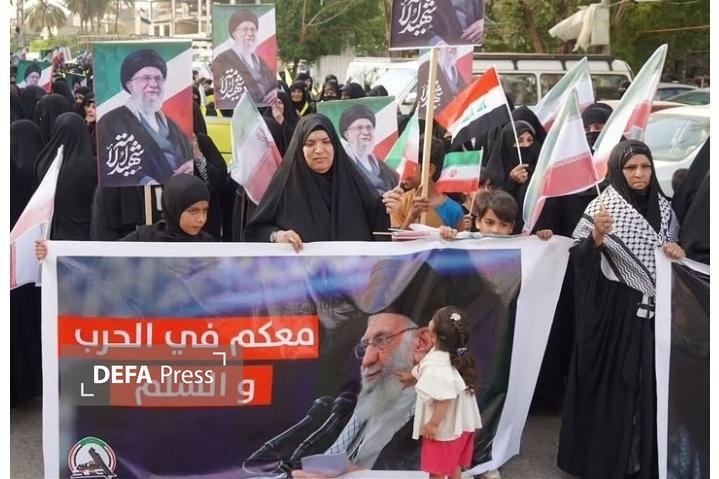 مسيرة نساء عراقيات في الكاظمية تضامناً مع إيران + صور وفيديو
