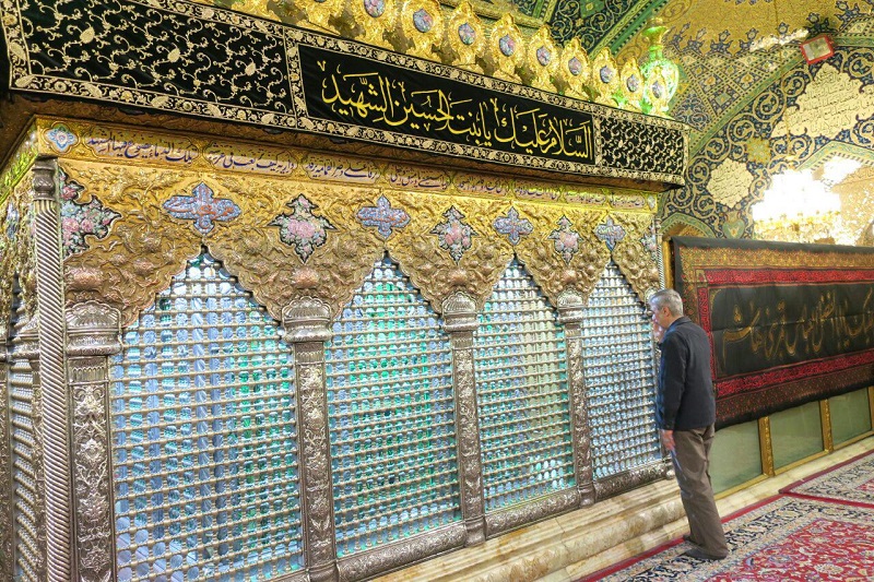 Major General Bagheri went to the pilgrimage of Majesty Roghaye (AS)