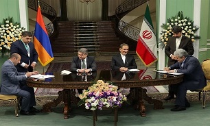 Iran, Armenia Ink Three Cooperation Agreements in Various Fields