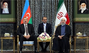Iranian, Azeri Presidents Stress Using National Currencies for Trade