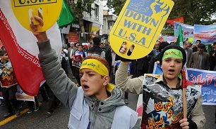 Iranian People Mark Day against Global Arrogance