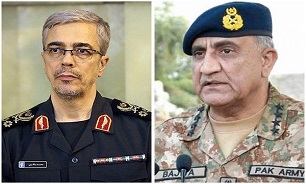 Iran, Pakistan urge tightening defense coop.