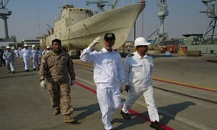 Navy comdr. visits projects under construction in South