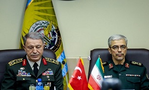 Bagheri discusses Turkey’s military operations with Turkish counterpart